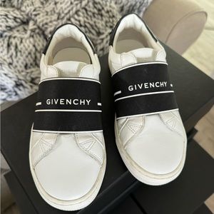 Givenchy Kids Logo-Strap Round-Toe Sneakers size 32